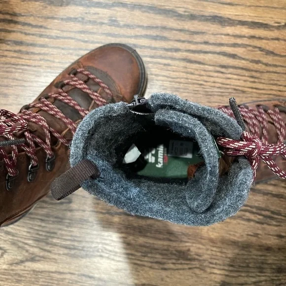 Kamik Brown Lace-Up Winter Boots women’s 9 US EUC - Picture 8 of 15